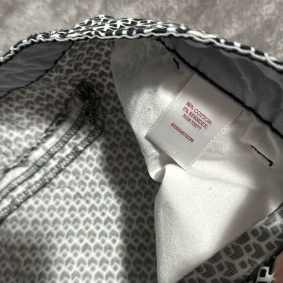 SO Monochrome Geometric Rolled Low Rise Shorts 11 - Picture 4 of 5